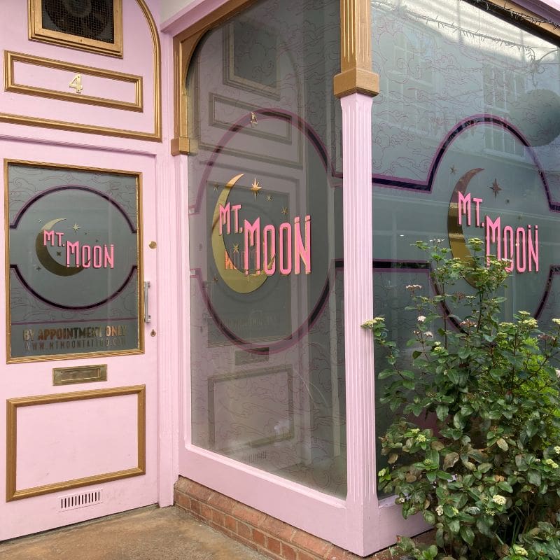 MT Moon - Tattoo studio