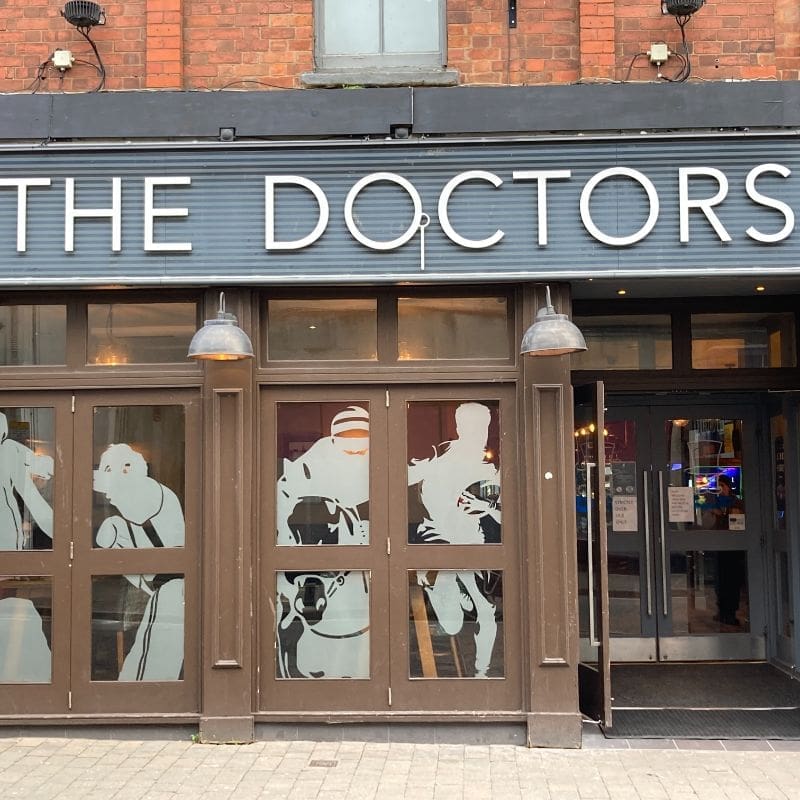 The Doctors - Pub